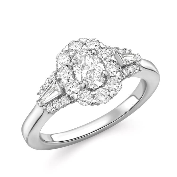 Oval Diamond cluster Ring