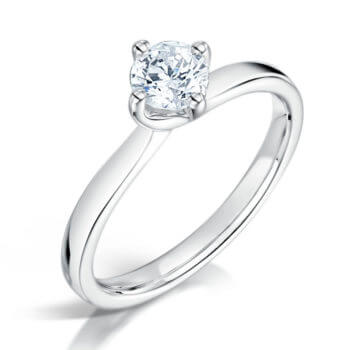 Round brilliant diamond single stone ring